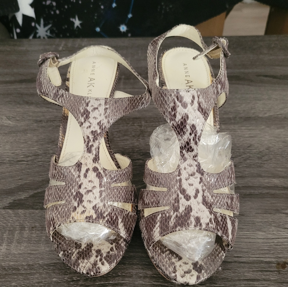 Anne Klein iFlex Heels